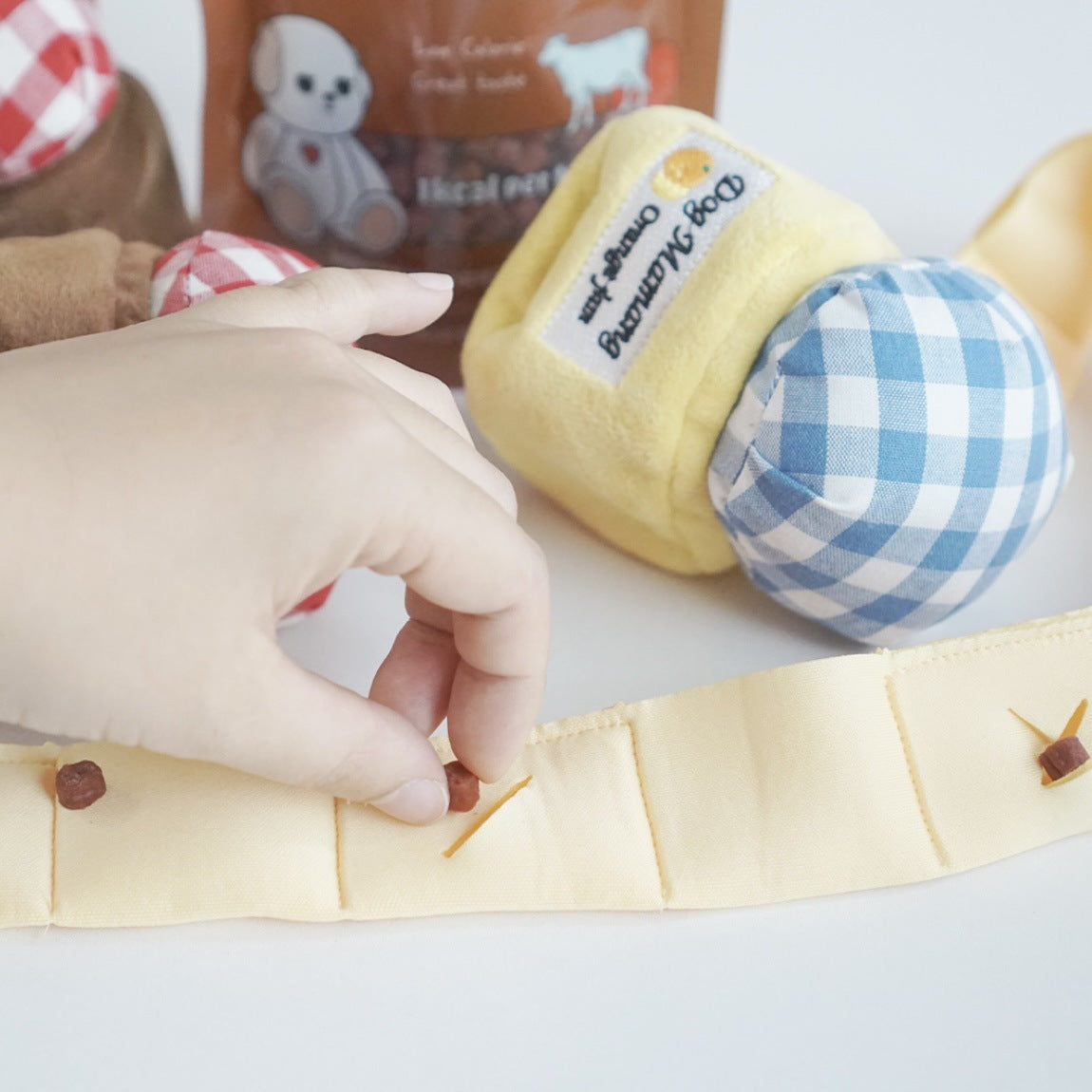 Jam Jar Sniffing Toy For Dogs & Cats