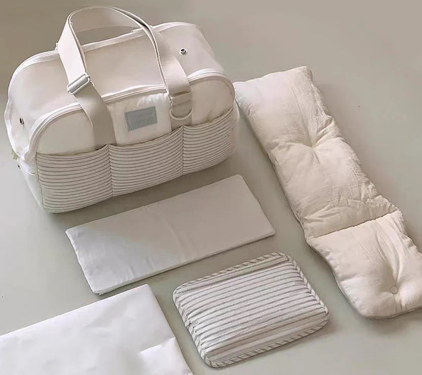 Lightweight Pet Carrier For Dogs & Cats - Warm, Breathable Mesh Shoulder Bag