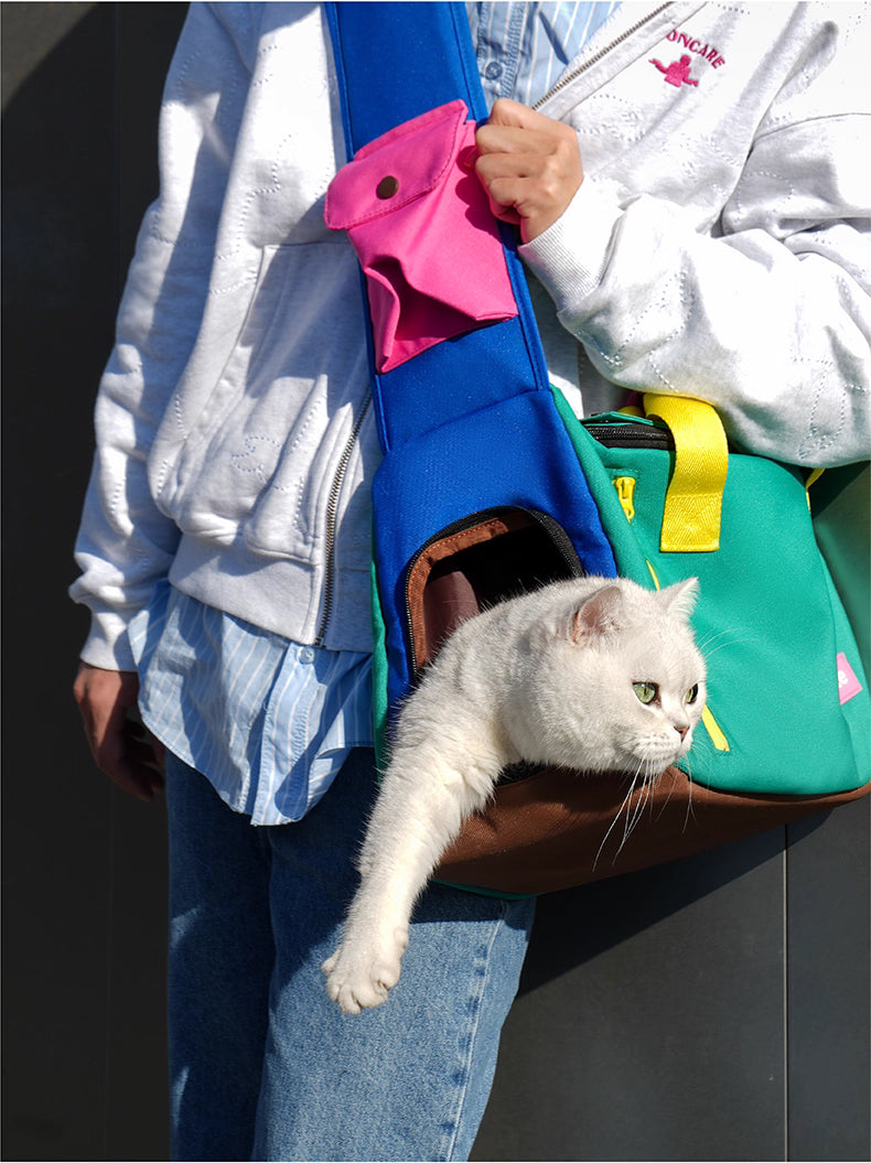 Travel in Happy Color: The Breathable, Joyful Carrier For Dogs and Cats