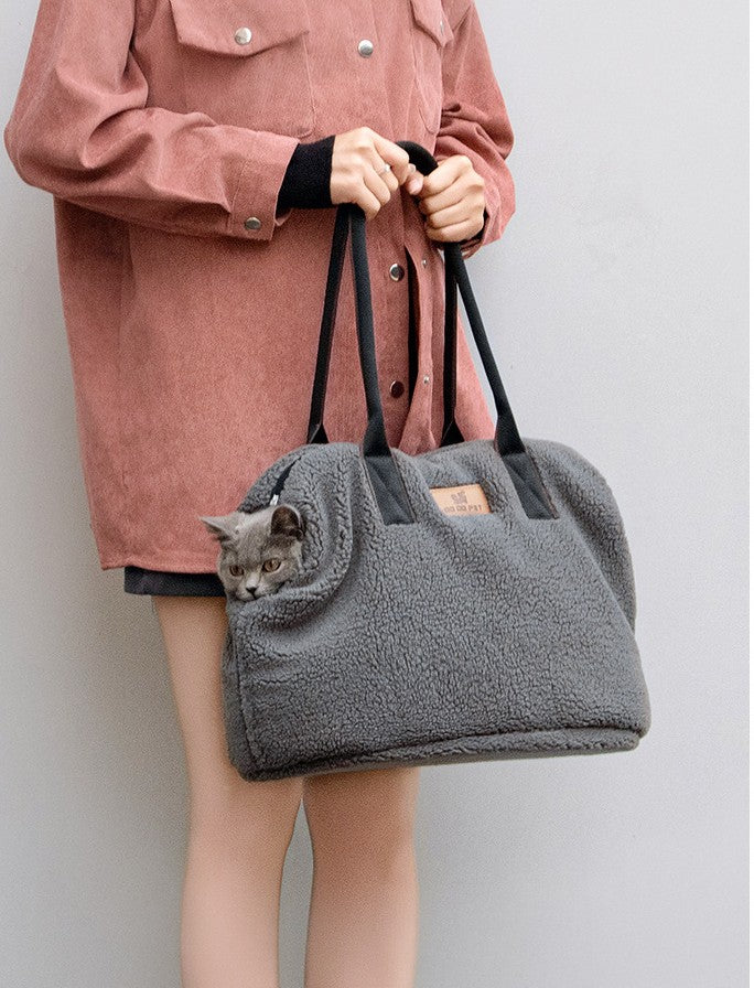 Fleece-Lined Warm & Cozy Pet Carrier – Large Capacity Insulated Shoulder Bag For Small Dogs & Cats